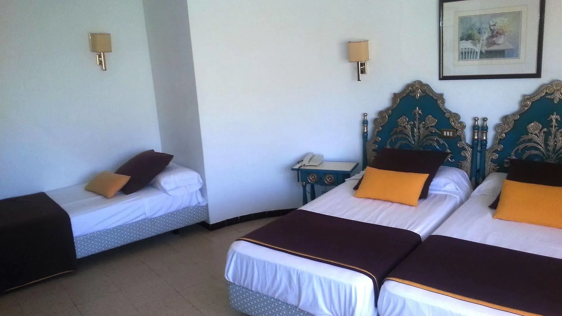 Hotel Hostal Del Sol Sant Feliu de Guixols Spain