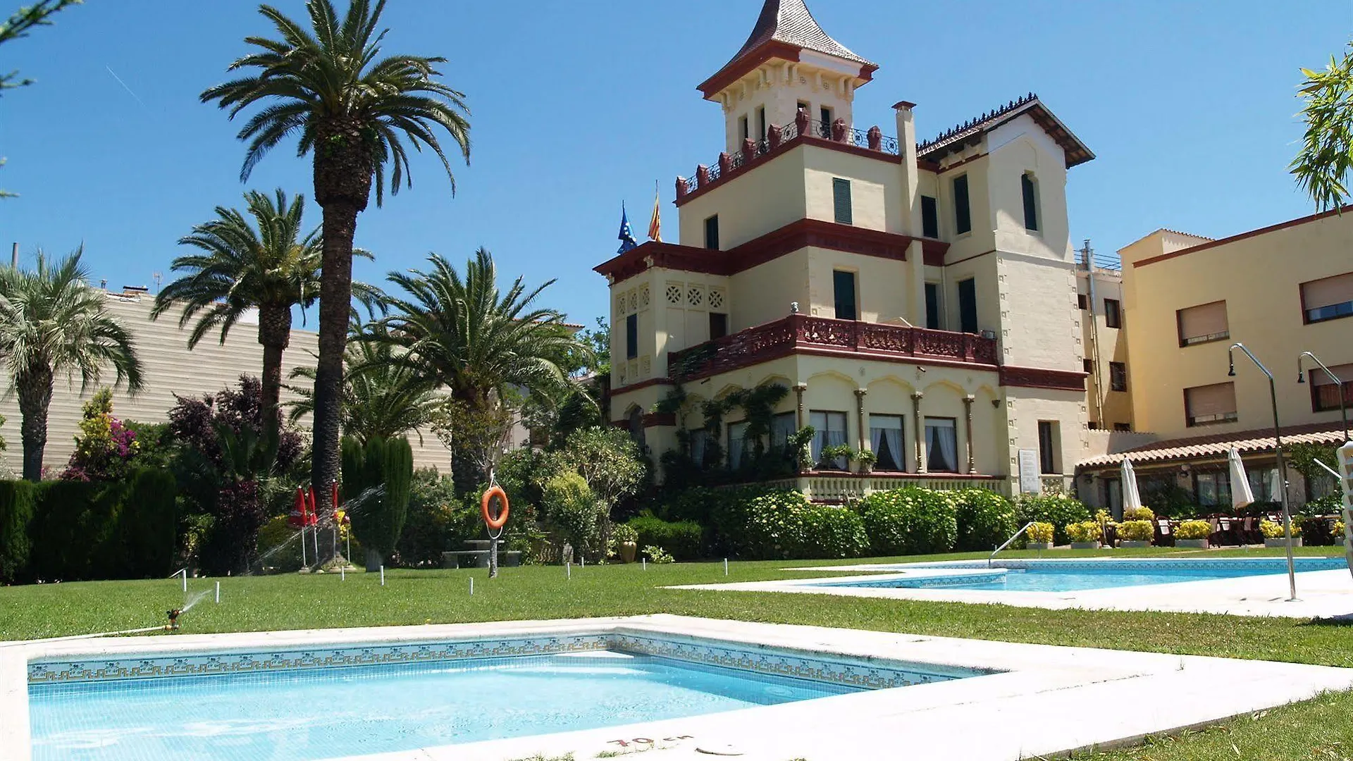 Hotel Hostal Del Sol Sant Feliu de Guixols Spain