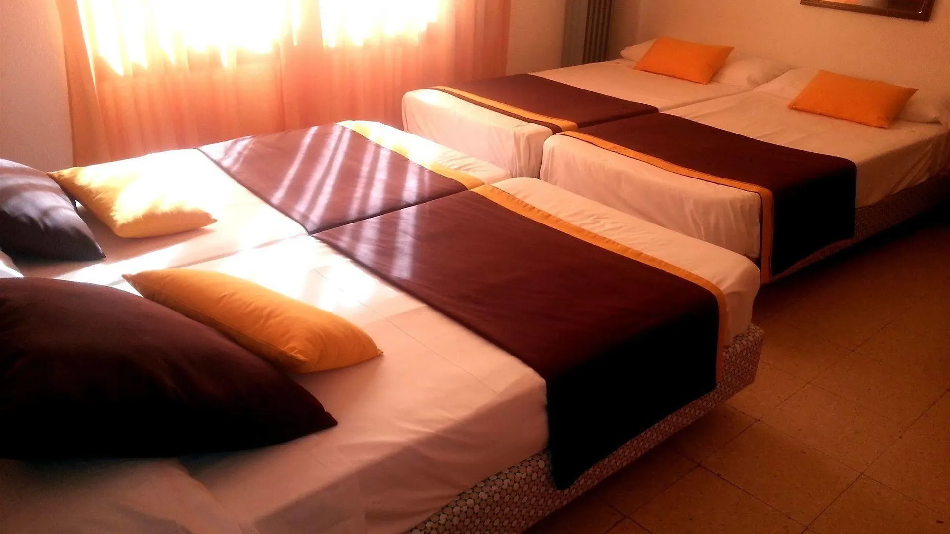 ***  Hotel Hostal del Sol Sant Feliu de Guíxols Spanje